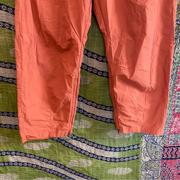 Free People Movement Red Earth Fly By Night Woven Pants Size Medium - Picture 6 of 16